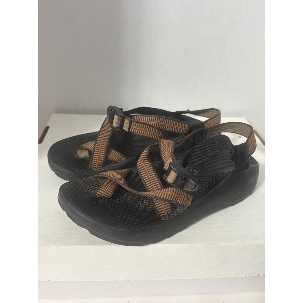 Chaco Z2 Classic Mens Sandals Size 9 Black Brown Vibram Outsole Toe Loop Hiking